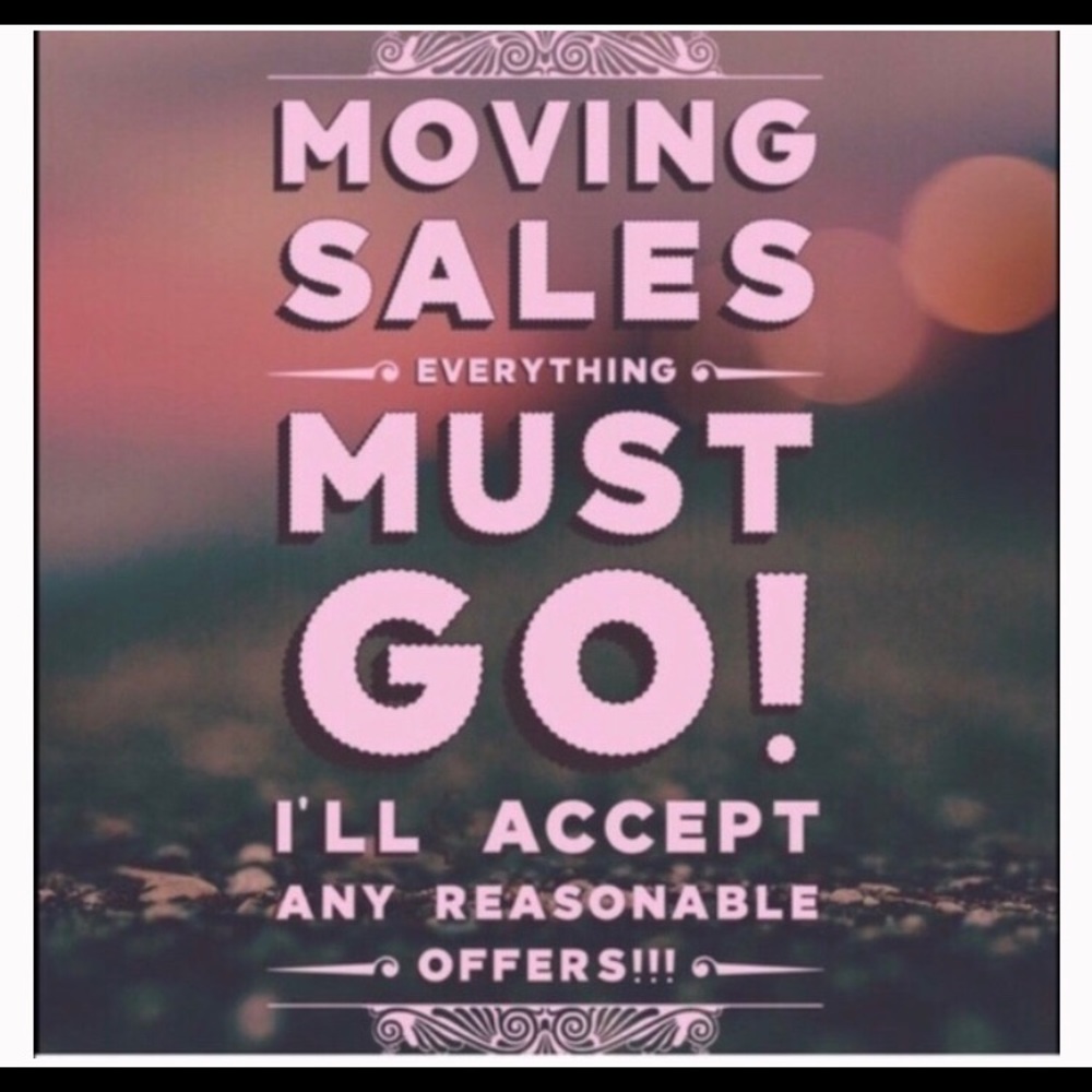 MOVING SALE 🏡